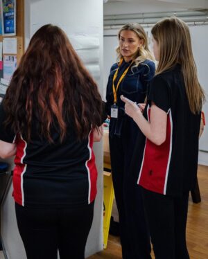 Zara McDermott Instagram - Today, The Princess of Wales & I visited the Dame Kelly Holmes Trust as part of the Shaping Us campaign and Mental Health Awareness Week. Hearing about the difficulties that young people are facing at schools are issues I’ve heard time and time again, especially from filming my documentaries over the last few years. I’m walking away from today feeling so incredibly inspired by Dame Kelly and all of the incredible work that herself and her team are doing to support young people who are struggling mentally at school, who are going through experiences that are tainting their teenage lives and need people behind them to keep pushing through. Experiences in our early years (ages 0-5) has a monumental, if not, complete impact on the adults we go onto become; and often our adolescence is a time when mental health issues that began through our childhood experiences can begin to show; and thus follow us into adulthood. It’s NEVER too late to make a change… and this programme supports that by mentoring students in group settings as well as assigning them athlete mentors to motivate & inspire them. Incredible work… I wish something like this existed when I was younger. 🤍🙌🏼congratulations to you Kelly for making such a huge difference and for putting your heart into creating something so wonderful. You have inspired me beyond words!🤍 #mentalhealthawarenessweek