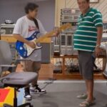 Zeca Pagodinho Instagram - Nasce uma banda cover ? Hoje foi dia de “invasão de amor” no estúdio! Noah, neto mais velho do Zeca, aproveitou pra ensaiar também, com direito a participação especial do backing vocal e produtor musical Zeca Pagodinho 😉🤣😍