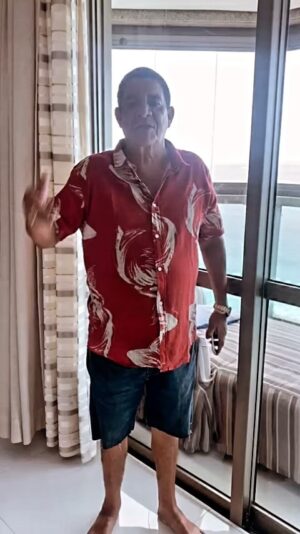 Zeca Pagodinho Instagram - Liga pro Zeca! Quem nunca passou por esse perrengue? 😫

O celular quebrou e ele perdeu todos os contatos! 📲🗒️

Só não vale ligar pra cobrar dívida ! 😆
