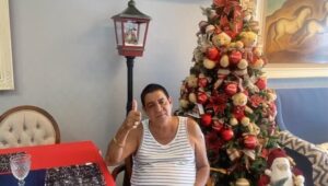 Zeca Pagodinho Instagram - É tanta energia que o telefone até pifou! 🤪🥰 

Feliz ano novo, família do samba! Saúde, samba e muita alegria !!!