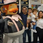 Zeca Pagodinho Instagram - Bom dia! O sol já nasceu lá na fazendinha e já teve esse super encontro entre o @mundobita e a família Pagodinho - inclusive com os dois pequenos grandes fãs do Bita, Dom e Miguel! 😍 Que fofura!! 💙💙