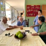 Zeca Pagodinho Instagram - Domingo de muita resenha com os amigos Paulo César Pinheiro, Seu Aldir e Luciana Rabelo!