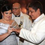 Zeca Pagodinho Instagram - Hoje é dia de Nossa Senhora da Conceição, que abençoa esse casal que também comemora aniversário de casamento: Zeca e @monicapagodinho!! São muitos anos de amor e companheirismo, que deram frutos preciosos: 4 filhos e 4 netos! Que venham muuuuuitos outros anos! Parabéns, casal! ❤️❤️❤️