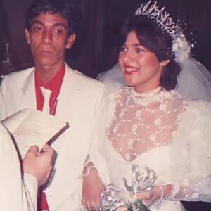 Zeca Pagodinho Instagram - Hoje é dia de Nossa Senhora da Conceição, que abençoa esse casal que também comemora aniversário de casamento: Zeca e @monicapagodinho!!

São muitos anos de amor e companheirismo, que deram frutos preciosos: 4 filhos e 4 netos! 

Que venham muuuuuitos outros anos! Parabéns, casal! ❤️❤️❤️