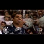 Zeca Pagodinho Instagram - Dia de lembrar desse incrível samba do Prateado e do Carica, “Cada um no seu cada um” que o Zeca Pagodinho gravou no álbum “Alô Mundo” lançado em 1993 e apresentou no programa da Xuxa. A letra é uma dica ótima para os dias de hoje, saca um trechinho: “Meu caminho eu mesmo faço Com os passos que aprendi Dependendo do seu traço Vou somar ou dividir O que é meu de direito Ninguém vai levar nenhum Nosso lema é um por todos E todos pra cada um Cada um na sua onda…”