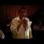 Zeca Pagodinho Instagram - Hoje seria aniversário de Vinícius de Moraes! Zeca Pagodinho homenageou o eterno poetinha cantando "Pra Que Chorar" no filme "Vinícius de Moraes", de Miguel Faria Jr. O longa, com várias participações incríveis , está disponível nas plataformas de streaming! #ficaadica 😉 Créditos: “Pra que Chorar” Baden Powell e Vinicius de Moraes Piano: João Rebouças Baixo: Matias Correa Bateria: Wilson das Neves Violão: Luiz Claudio Ramos Trombone: Roberto Marques Arranjo: Luiz Claudio Ramos #zecapagodinho #viniciusdemoraes #badenpowell