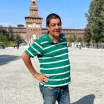 Zeca Pagodinho Instagram - Ciau, Milano!!! 🇮🇹 🍕 Uma pausa na Turnê para turistar em Milão, na Itália, depois de um show maravilhoso na cidade! ✌️ Zeca deu uma passadinha pelo Castelo Sforzesco, com muita música, arte e cultura! E a etapa europeia da Turnê Mais Feliz não terminou!!! Ainda temos mais 3 shows: 🥁 15.10 - PORTO - PORTUGAL 🥁 19.10 - BARCELONA - ESPANHA (Esgotado) 🥁 22.10 - GENEBRA - SUÍÇA Ingressos no link da bio!