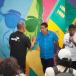 Zeca Pagodinho Instagram - Valeu grandão @cufabrasil ! Valeu grandão @cufario ! Uma honra ser homenageado no #DiadaFavela ! Viva a potência das favelas ! 📷 Marcelo Dias / Cufa