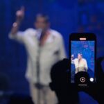 Zeca Pagodinho Instagram - Londres, muito obrigado! London, thank you so very much! Que emoção ver o belo teatro do @barbicancentre LOTADO! Sentimos a emoção de cada um de vocês presente! Próxima parada da turnê Europa…Milão, na Itália! Viva! ✨ Turnê Europa 2023✨ 🥁 12.10 - Milão / Itália - Alcatraz 🥁 15.10 - Porto / Portugal - Coliseu Porto Ageas 🥁 19.10 - Barcelona | Espanha - Sala Apolo - ESGOTADO 🥁 22.10 - Genebra | Suíça - Palladium #ZecaPagodinho 📸 @marceloq.photography