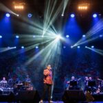 Zeca Pagodinho Instagram - Lisboa! Que showzaço! Que energia! Começamos a turnê europeia com o pé direito! Muito obrigado! Próxima parada…Londres! Últimos ingressos disponíveis! Últimos mesmo, está quase esgotando! Viva!!! É a força do samba brasileiro pelo mundo! ✨TURNÊ EUROPA 2023✨ 🥁 09.10 - Londres / Inglaterra - Barbican 🥁 12.10 - Milão / Itália - Alcatraz 🥁 15.10 - Porto / Portugal - Coliseu Porto Ageas 🥁 19.10 - Barcelona | Espanha - Sala Apolo ⚠️ESGOTADO⚠️ 🥁 22.10 - Genebra | Suíça - Palladium Garanta seus ingressos no link dos stories! 📸 @bapsafotography e @grupochiado