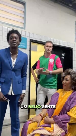 Zeca Pagodinho Instagram - #ZECA40 • Esse é o sentimento de @seujorge após essa noite linda de comemoração dos 40 anos de carreira do @zecapagodinho. Que encontro lindo com o Zeca no palco e com a @alcioneamarrom nos bastidores 😍