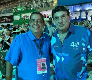 Zeca Pagodinho Instagram - Encontros na avenida! Agora bora começar o ano e esperar o Carnaval de 2025! 🎉😉🙌🏾