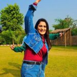 Zeel Joshi Instagram - #banaskantha #rock 🥳😍😃 #desidance #onset @zeel_joshii #zeeljoshi #dance