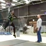Zoe Saldaña Instagram - @zoesaldana is a true bad*ass. 100%. 1) Did YOU know THIS is why everyone in Avatar shoots left handed? EPIC! 2) Have you seen Avatar The Way of Water? 3) Where did you see it? #TellMe #avatar #howitsmade #behindthescene #moviemagic #performancecapture #zoesaldana #navi #pandora Pandora Planet