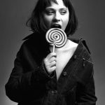 Zooey Deschanel Instagram - 🍭🍭🍭