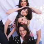 Zooey Deschanel Instagram - Proud to support and be a part of this community of #momsformoms co-founded by one of my best friends @_heartmom_ ❤️ This new #CommUnityMotherhood t-shirt campaign for Mother’s Day supports the @allianceofmoms amazing work to provide critical service, education, resources, and advocacy so that young parents in foster care and their children can heal and thrive! And it is available now on shopallianceofmoms.org ✨