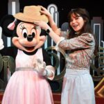 Zooey Deschanel Instagram - I ❤️ @WaltDisneyWorld. We had the BEST week! Thank you to all the characters that agreed to wear my hat but definitely not you Darth Vader because you wouldn’t go along with the program. 😂 @DisneyParks #DisneyWorld