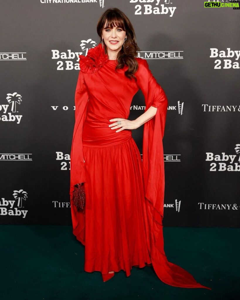 Zooey Deschanel Instagram - Had the loveliest time celebrating one of my favorite charities on Saturday, Baby2Baby, who raised a record amount of money to help children in underserved communities. I wore a very special vintage @ninaricci dress I’ve been waiting to wear since I bought it from @shrimptoncouture over a year ago. Thanks to this whole team getting the look together: Styling: @ibabdelnasser Hair: @brentsmells Make up: @sarahnelsonmakeup Gorgeous clean make up products: @merit Best of all I got to have a night out with my sweetheart and to see some of my wonderful friends.