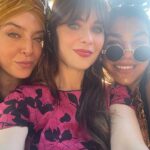 Zooey Deschanel Instagram - I have pretty friends okay? #nofilter