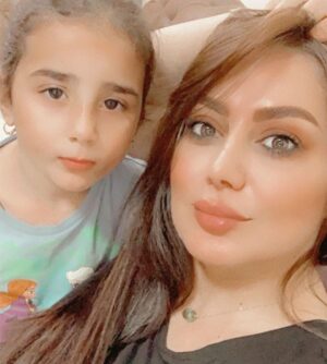 Zuhur Alaa Instagram - اقدملكم لوله المو وكحه😬 بنت اختي🥰🥰🥰