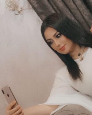 Zuhur Alaa Instagram - انتظرونا قريبا مع الراقيه منال المعتصم @manalalmutasimtv 
كل الشكر والتقدير الى ازياء خاتون 
بغداد @khatunbaghdad