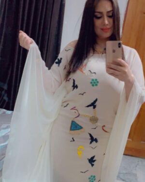 Zuhur Alaa Instagram - انتظرونا قريبا مع الراقيه منال المعتصم @manalalmutasimtv 
كل الشكر والتقدير الى ازياء خاتون 
بغداد @khatunbaghdad