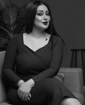 Zuhur Alaa Instagram - مسائكم خير وعافيه
🖤🖤🤍🤍🖤🖤