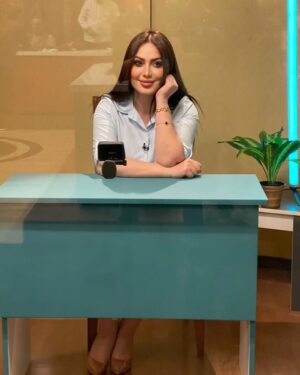 Zuhur Alaa Instagram - انت لستَ مُجبراً للتبرير لأي أحد
فمن يُخطئ في فهمك قادرٌ على فهمك بشكل صحيح