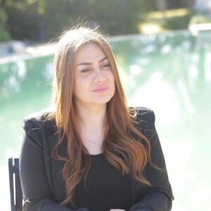 Zuhur Alaa Instagram - زينه واميره وسوسن شراح يسوون بعد 🤷‍♀️🤷‍♀️🤷‍♀️ @jumana.karim.official @marwakrm في #أم_بديلة 
كل يوم على #mbcعراق

إشراف عام اوس الشرقي
@awsalsharqi 
اخراج
@david_oryan
مخرج منفد
@rslan.rslan
سيناريست
@nadaimadkhalil
اشراف وأداره الانتاج والعمل 
@selimfares
@yarasrour
@aws.studios