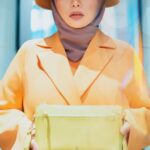 Zulin Aziz Instagram - #AIGNER Isa crossbody bag - my ultimate accessory companion. Rekaan moden, boleh digayakan dalam dua stail, leather strap untuk gaya kasual, stainless steel acara sosial. Love it! Explore and shop the Isa crossbody bag at AIGNER Pavilion KL | Suria KLCC | LaLaport BBCC @themeliumgroup #melium