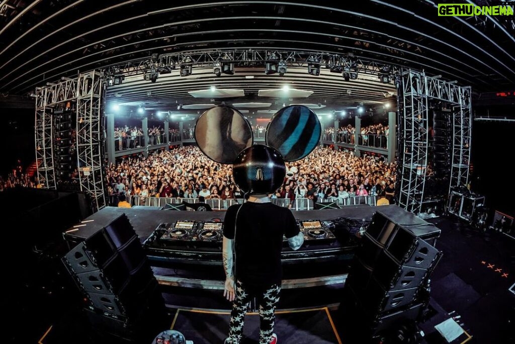 deadmau5 Instagram - thx DC! <3 photo creds @leahsems Echostage