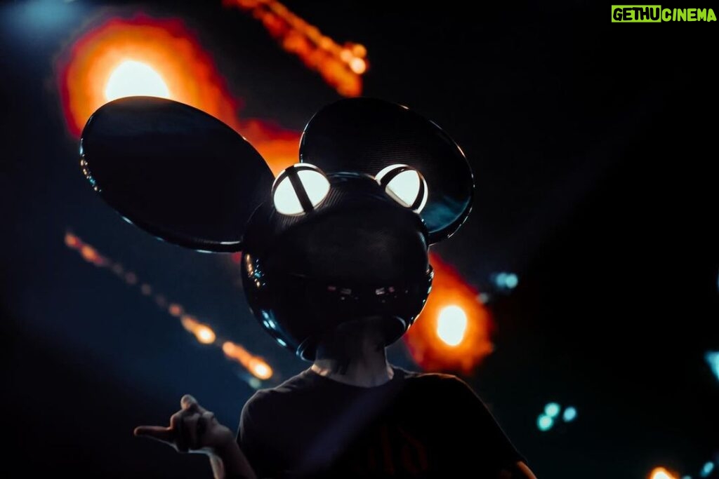 deadmau5 Instagram - thx DC! <3 photo creds @leahsems Echostage