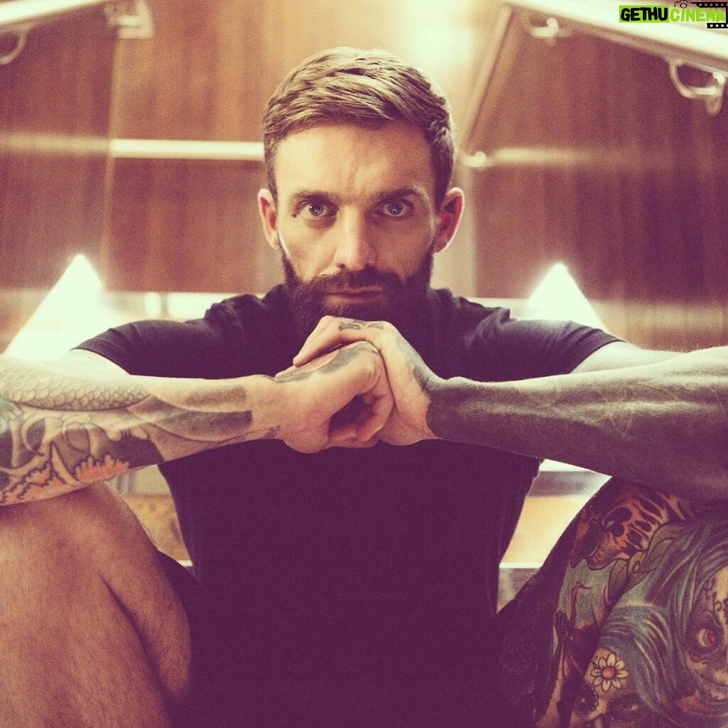 Aaron Chalmers Instagram - 3 MONTHS T-Total....So after going down a slippery slope drinking with lockdown and losing 2 or my last 3 fights I decided to make a decision for myself and my career and that was to knock alcohol on the head!! I always kept saying I was gna do it and then end up having a drink!! But everything around me was suffering, especially my training as i just totally lost interest and all I started to care about was my next drink... and then it become a daily thing so that’s when I had to make the decision either carry on how I was or ruin my career! 3 months without a drop and I’m in the best place Iv been in a long time!! I’m going down a new path training and surrounded by people with championship mind sets is defo starting to rub off on me!! I’m fit in healthy and my anxiety is none existent... here’s to the next 3 months alcohol free and 2021 we get back to fighting but a different level 🥊 Newcastle upon Tyne
