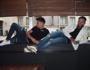 Aaron Chalmers Instagram - Chilling 👬