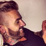 Aaron Chalmers Instagram - 😏