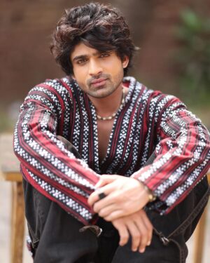 Abhishek Kumar Instagram - Tum ho ♥️

#AbhishekKumar #abhishekavengers #AKparivaar 

Fashion Stylist - @sanalakhanifashionstylist
Photographer - @prashantsamtani
Makeup & Hair - @makeoverbysejalthakkar
Location - @bookrecce_locations
Team - @greenlight__media