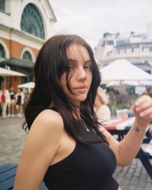 Adelaide Kane Instagram - London 📸 @georgieflores
