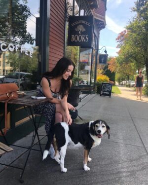 Adelaide Kane Instagram - Pup life 🐶