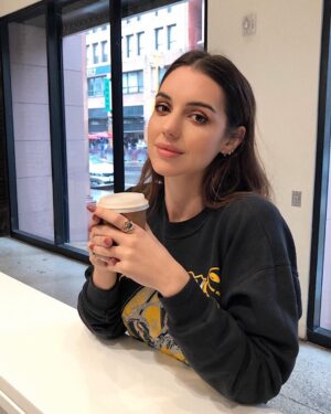 Adelaide Kane Instagram - New reigns by @marrowfine_ 💕 the lovely Jillian reworked some of my mother & grandmothers old jewelry so I can wear it everyday instead of letting them get dusty in a box! See stories for an up close lewwwwwk 💃🏻💃🏻💃🏻 thank you so much @marrowfine_ ♥️