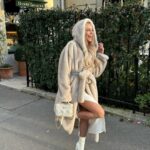 Adixia Romaniello Instagram - ☁️🎀❄️⛸️ Paris, France