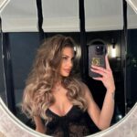 Adixia Romaniello Instagram - 🖤 Miroir miroir… Hôtel La Demeure Montaigne