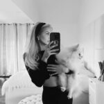 Adixia Romaniello Instagram - 🖤☁️