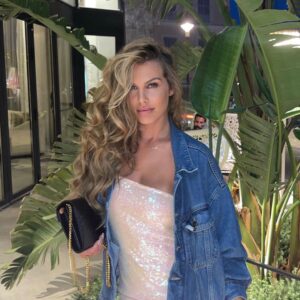 Adixia Romaniello Instagram - Summer memories 💜