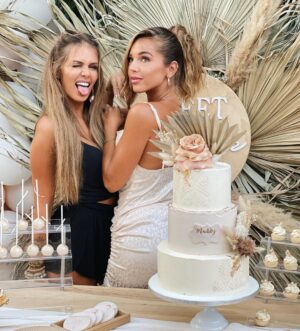 Adixia Romaniello Instagram - Happy Birthday ma perle @maddyburciaga 💖