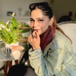Aima Baig Instagram - Late dump, dump’s a dump anyways 🤷‍♀️