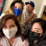 Aimee Garcia Instagram - Fifteen years ago @georgelopez created a Latino family sitcom. Now, #TheGeorgeLopezShow got picked up @tbsnetwork & @peacocktv ! Grateful to be a part of this family 🙏🏽 Gracias a todos!