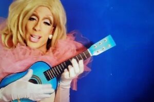 Alaska Thunderfuck Instagram - 15 years ! 15 years of crying and trying and hoping and dreaming and watching and living ! 
Thank you @rupaulofficial ! 
Thank you world ! 
Thank you for making this the best show on television !