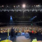 Alcione Instagram - São Paulo sempre teve um canto especial no meu coração e na minha carreira. Foi por aqui que eu também comecei… E a noite de ontem, só reforça o quanto nosso amor é verídico. Ver o @espacounimed lotado, com tanto carinho, jamais sairá da minha memória! Obrigada, Sampa!!!! Obrigada, @espacounimed!!!! (Alcione) São Paulo, Brazil
