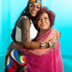 Alcione Instagram - A vinheta Globeleza 2024 já está no ar! O clássico composto por @jorgearagaodacruz e Franco Lattari, desde 1991 anuncia o Carnaval na @tvglobo e esse ano ganhou as vozes da Marrom e @ludmilla! Quem já assistiu? (Equipe)
