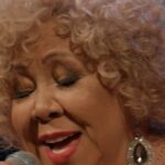 Alcione Instagram - A Rainha liberou nosso sextou! 👑 Está disponível em todas as plataformas de música o Show Completo "Alcione 50 Anos - Ao-Vivo", gravado no Theatro Municipal do Rio de Janeiro, em comemoração dos 50 anos de carreira da cantora. Atenção: O Show completo está disponível apenas por 72h no meu canal! Aproveite o fim de semana escutando nossa diva, por tempo limitado. 🎧 Ouça agora na sua plataforma favorita! . . #alcione50anos #alcione #biscoitofino #showaovivo #musicabrasileira